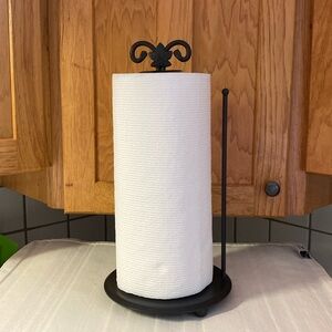 Longaberger Wrought Iron Paper Towel Holder Stand with Maple Leaf Design on Top